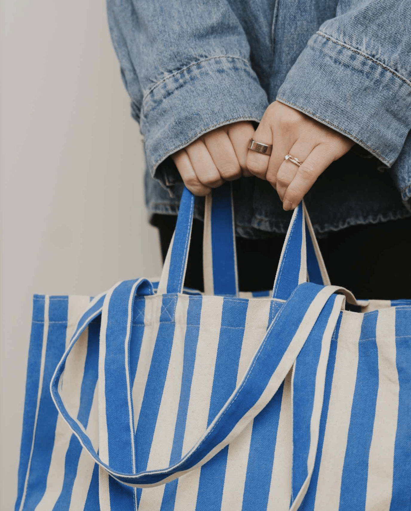 OMOM Bio Baumwoll Tragtasche "blau"