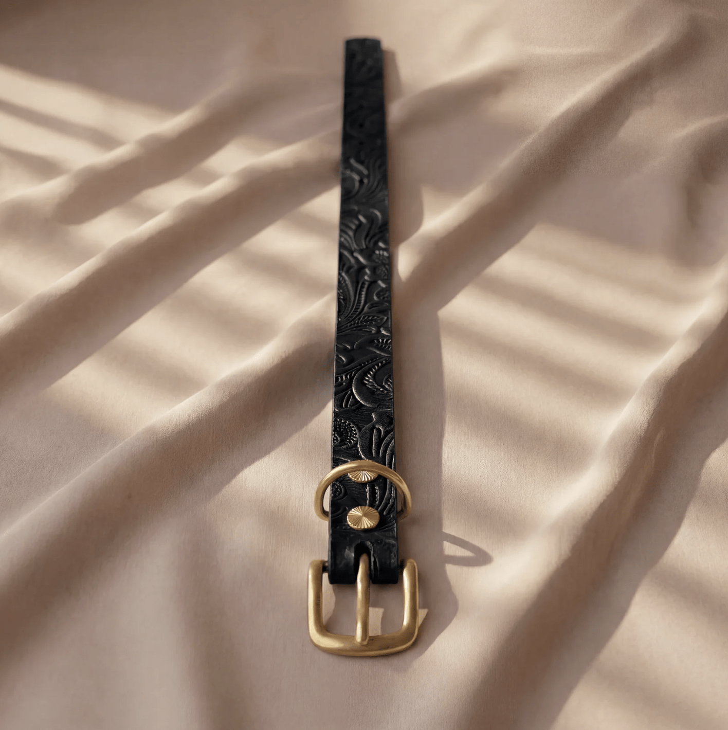 Doggy with Style Lederhalsband Floralis "Schwarz"