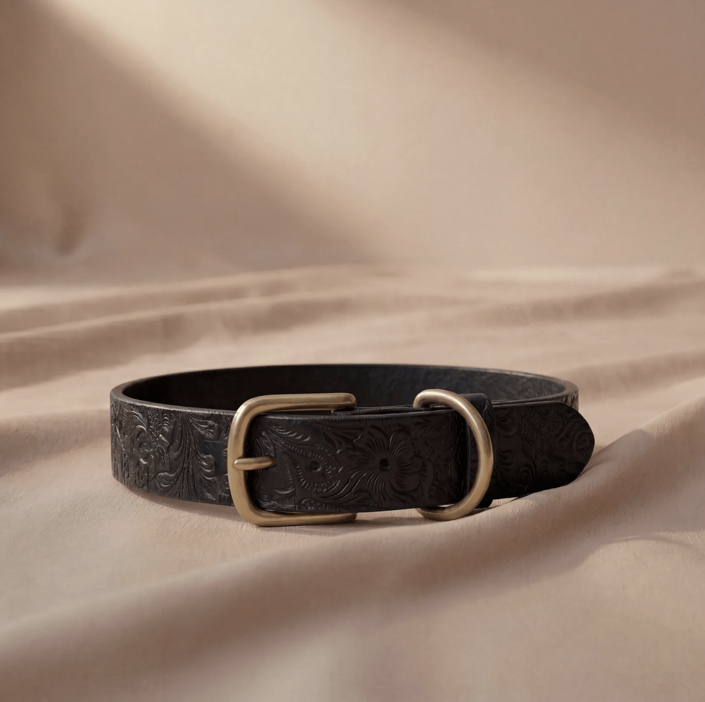 Doggy with Style Lederhalsband Floralis "Schwarz"