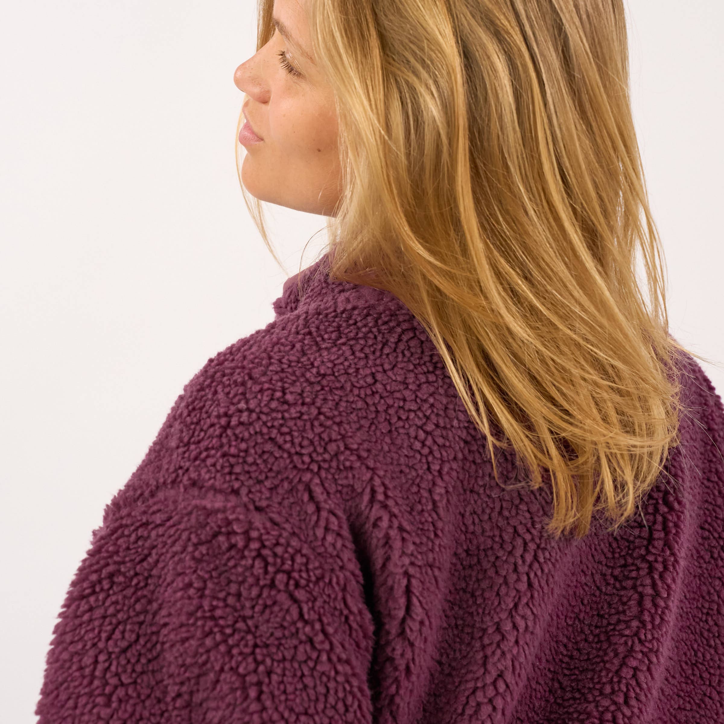 BILLYBELT Damenjacke aus Sherpa mit Reissverschluss und langen Ärmeln "pflaume"